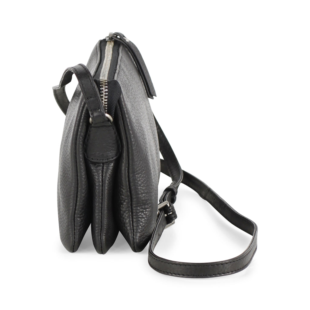 Vera Crossbody bags. Black crossbody leather bag. Markberg