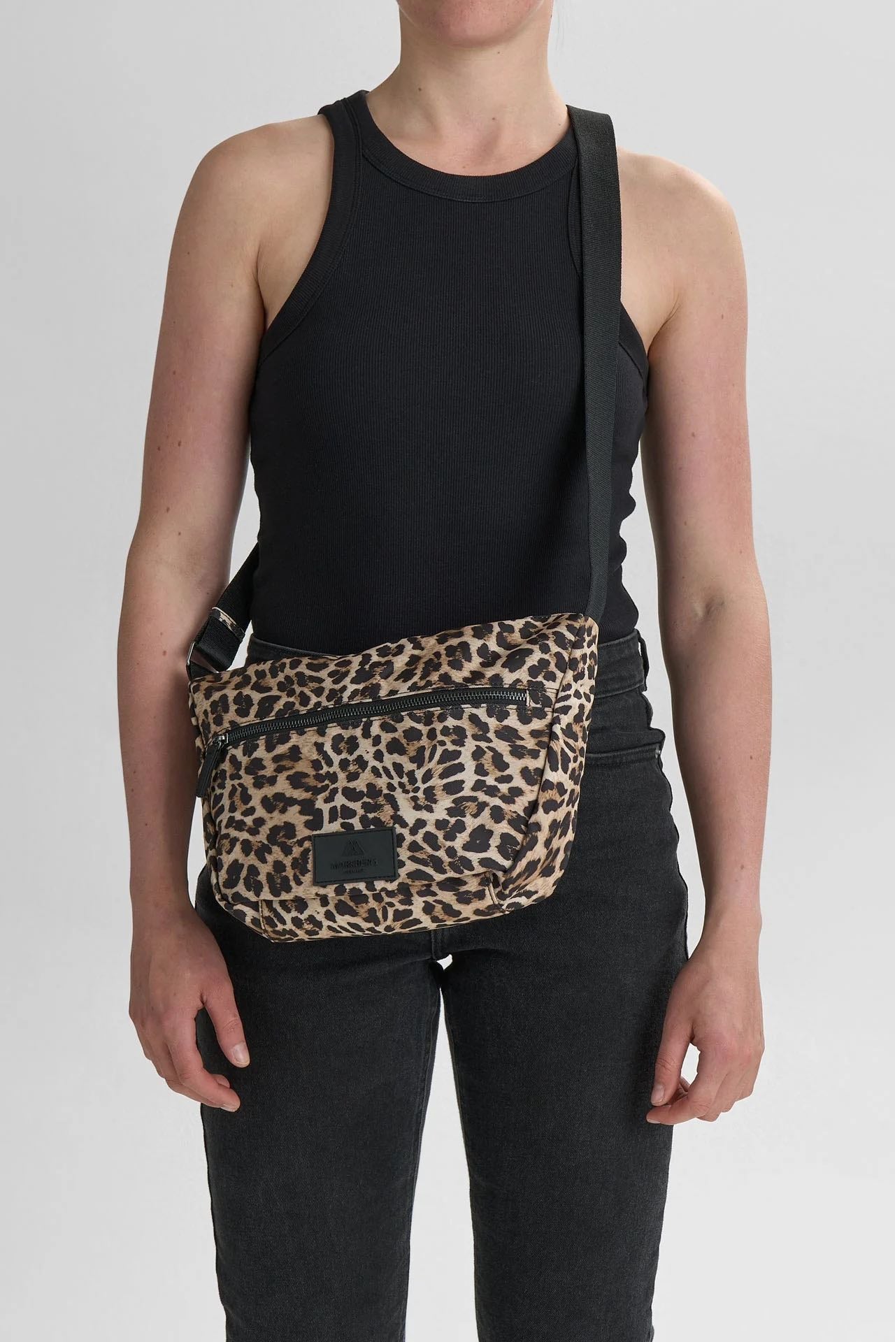 MonoMBG Crossbody bag. Leopard print. Recycled polyester. Markberg