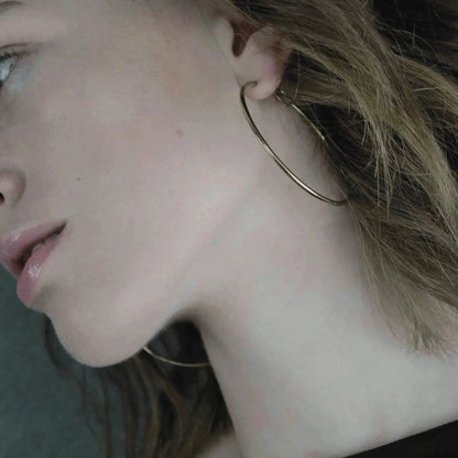 Passion Waterproof Hoop. 18K gold platinum. Dansk Copenhagen