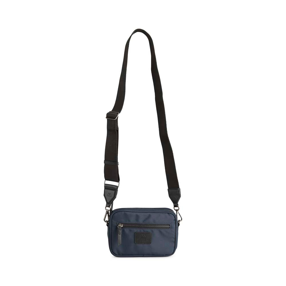 EleaMBG crossbody taske. Navy blå. Markberg